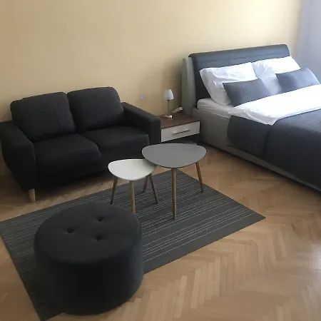 Apartment Brno * ברנו